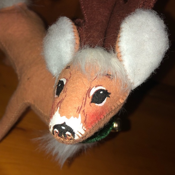 Young Reindeer 8 Inch AnnaLee Doll 2002 - Picture 2 of 4